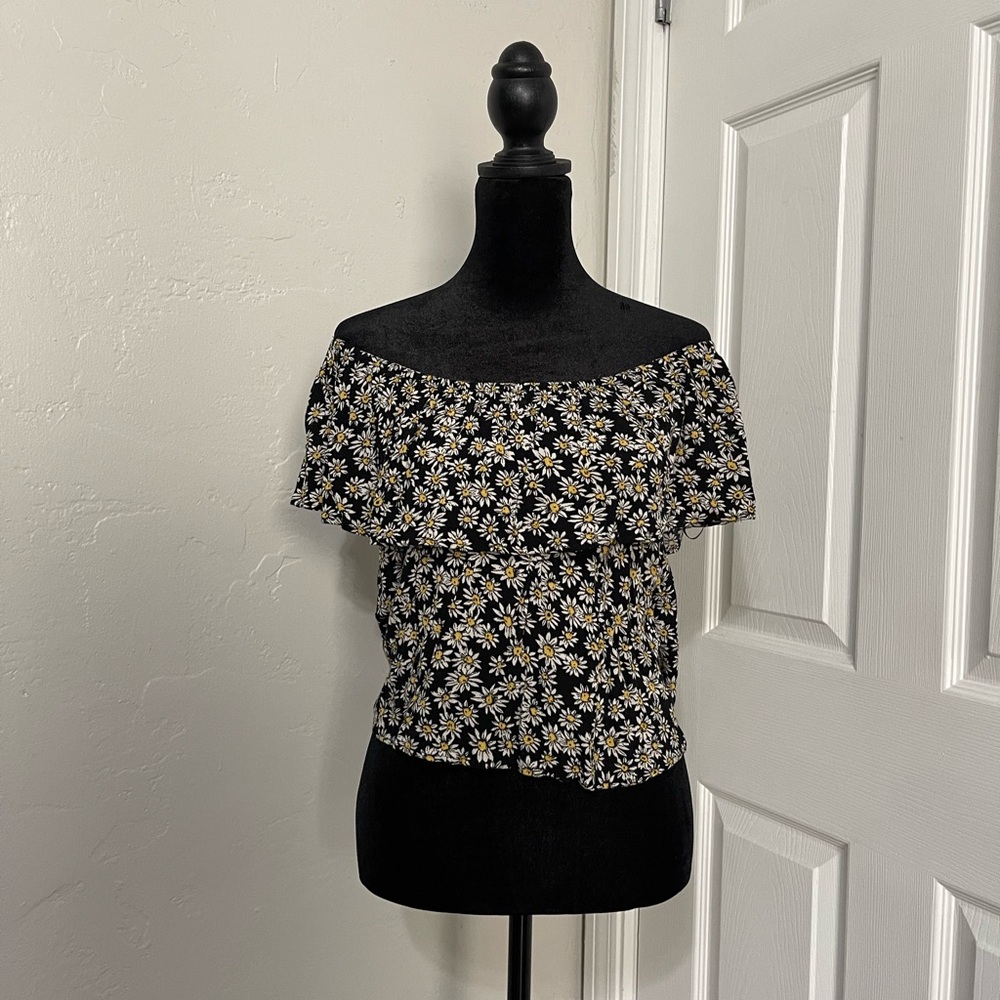Forever 21 Floral Off-Shoulder Black Top